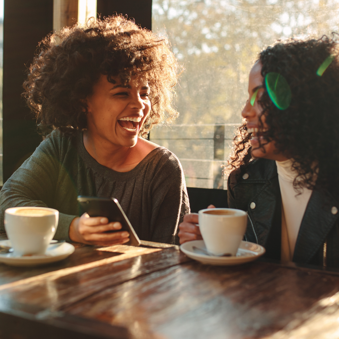 Пријатели споделуваат и препорачуваат бизнис